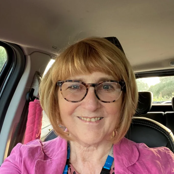 Dr Geraldine Akerman